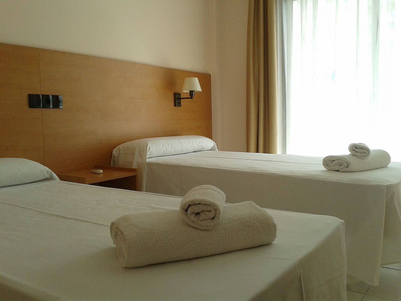 Bay Hotel Roses Ngoại thất bức ảnh