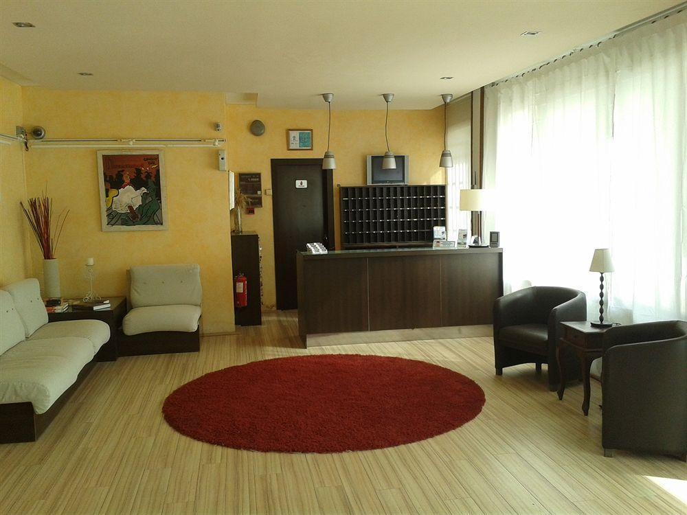 Bay Hotel Roses Ngoại thất bức ảnh